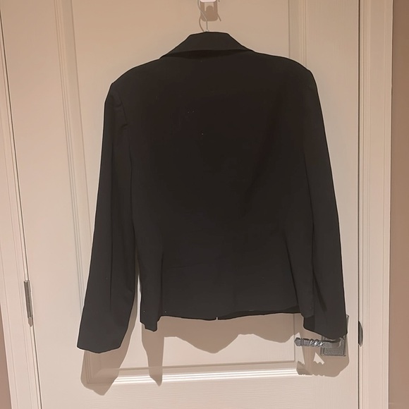 blazer - Picture 3 of 3